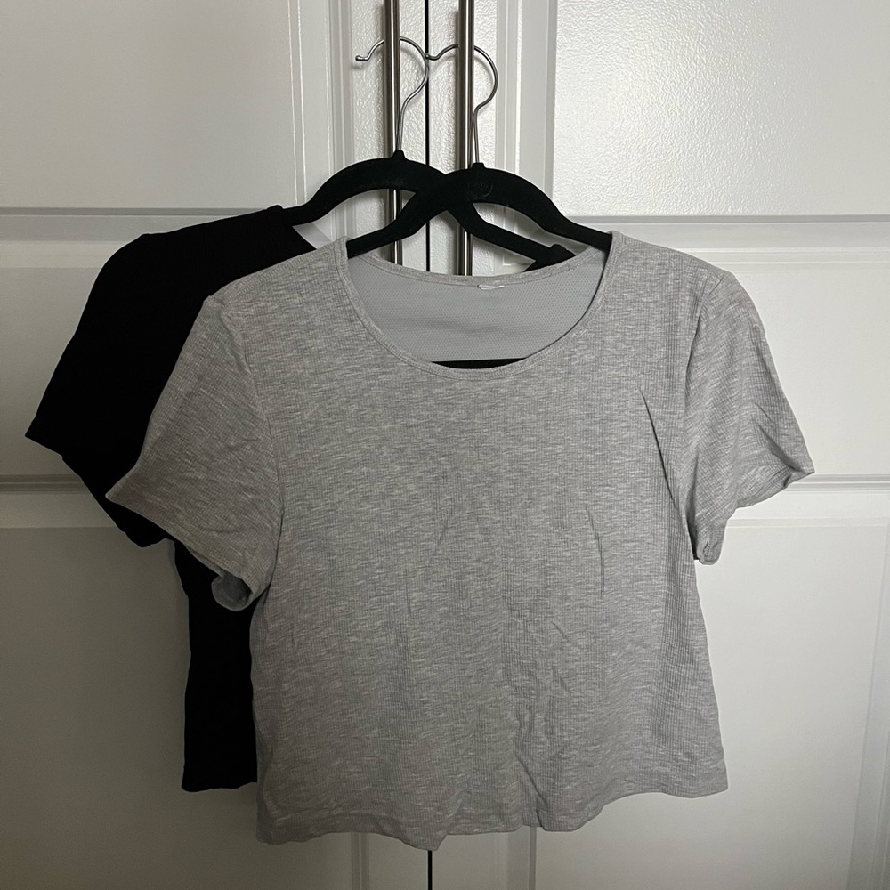 Ribbed cropped t shirt bundle built in bra